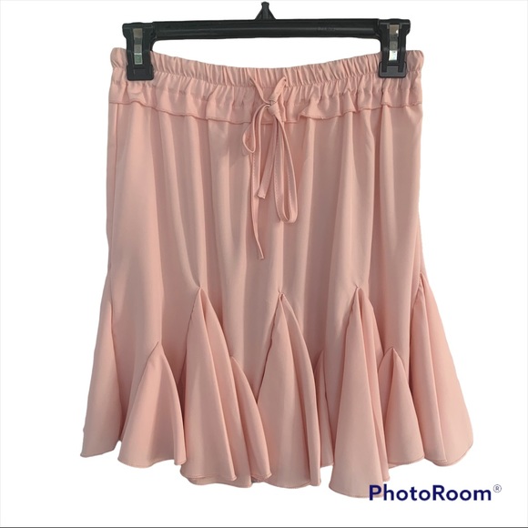 Cellabie Dresses & Skirts - Cellabie Women’s M Pink Short Pleated Skirt NWT